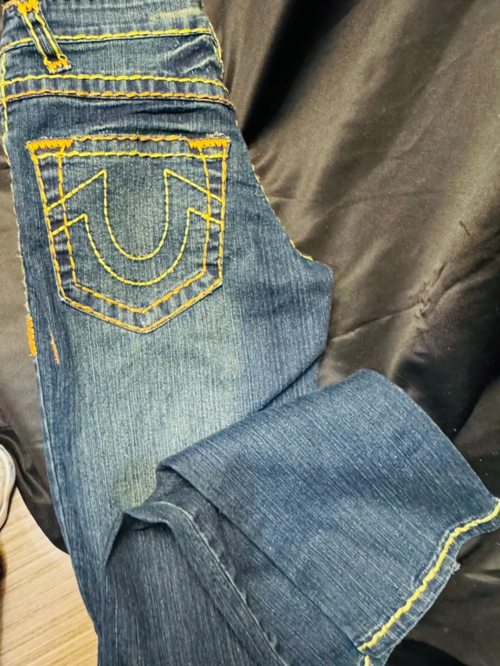 ✨ NEW WITH TAGS – True Religion World Tour Super T Jeans – Size 27 ✨ - Picture 4 of 6